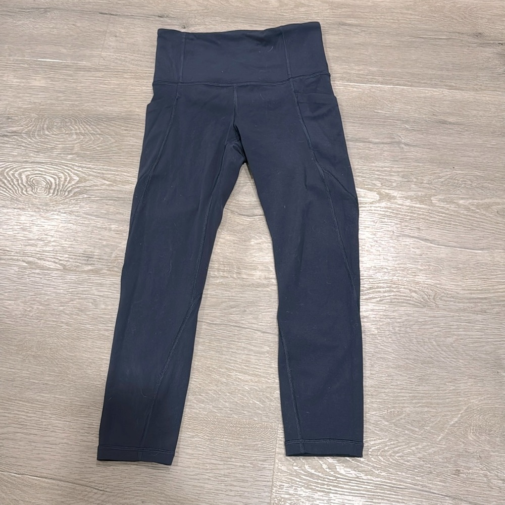 Athleta Salutation Capri